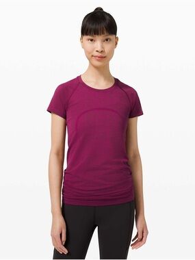 Lululemon SWIFTLY TECH SHORT SLEEVE 2.0 Ripened Raspberry/Red Merlot
